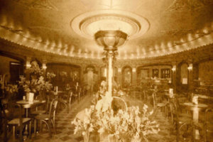store-inside1